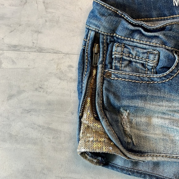 Mossimo   Shorts  Denim shorts  low rise blue/unique gold bling sides Size 1 - Picture 4 of 10